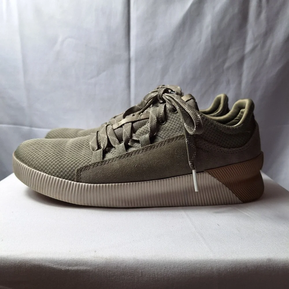 SOREL Out 'N About III Plus Lace Sneaker Women Sz 8 Sage Green Suede Waterproof